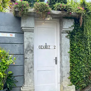 ozamiz-villa.hotelsseminyak.net/